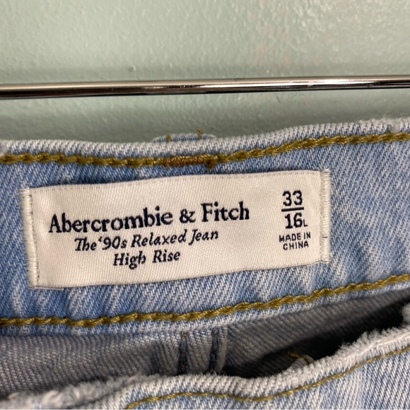 Abercrombie & Fitch The 90s Relaxed Jean High Rise Blue Light Wash Sz 33 16 Long - Picture 4 of 8